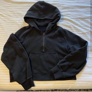 Lululemon Cropped Scuba Half Zip BLACK